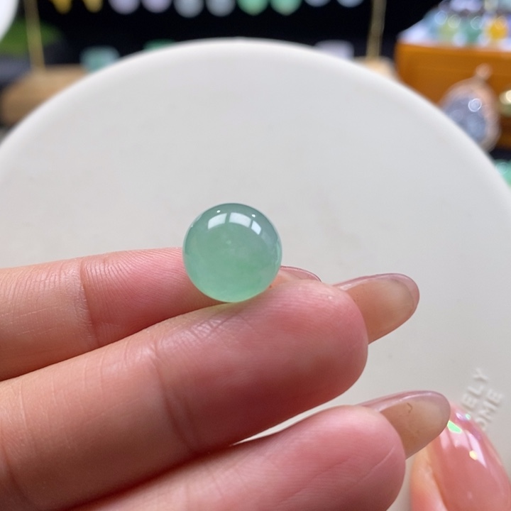 翡翠吊坠(不含链)未镶嵌翡翠冰甜绿色珠