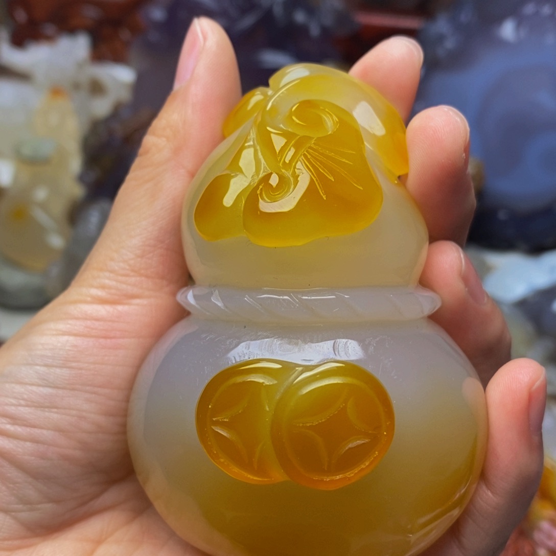 玛瑙/玉髓手把件未镶嵌