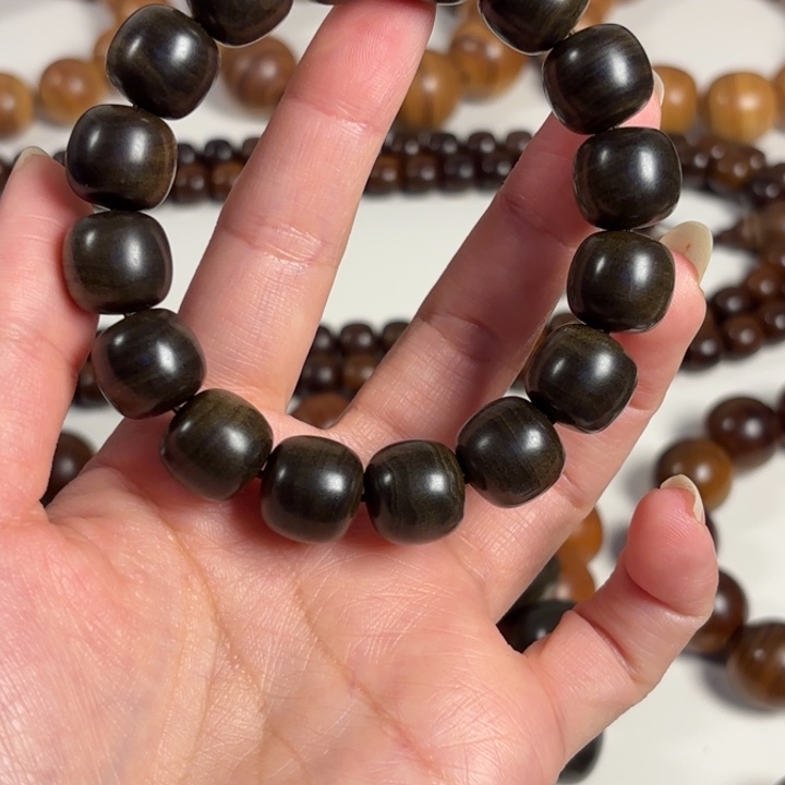 斩***者檀香木1314老山檀水阴沉奶香