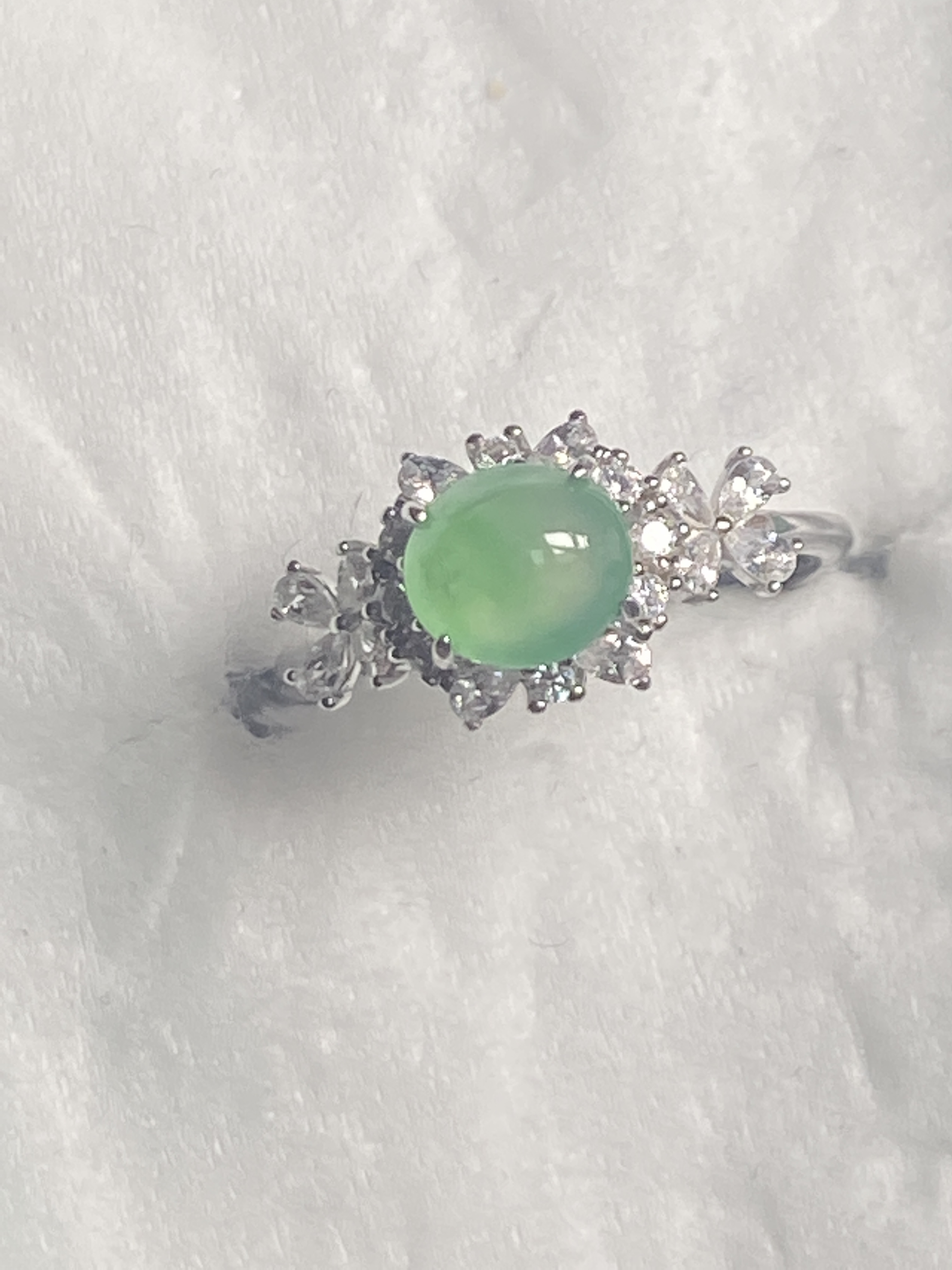 天然缅甸翡翠A货925银镶嵌冰晴绿戒指