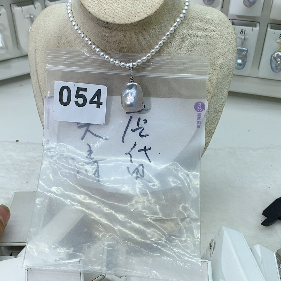 淡水珍珠颈饰合金