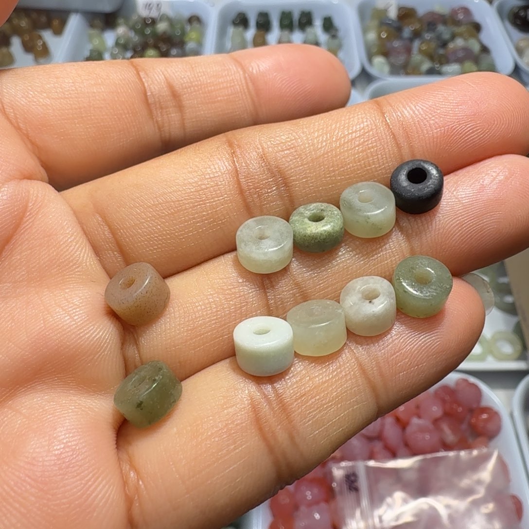 和田玉未镶嵌珠宝奇石