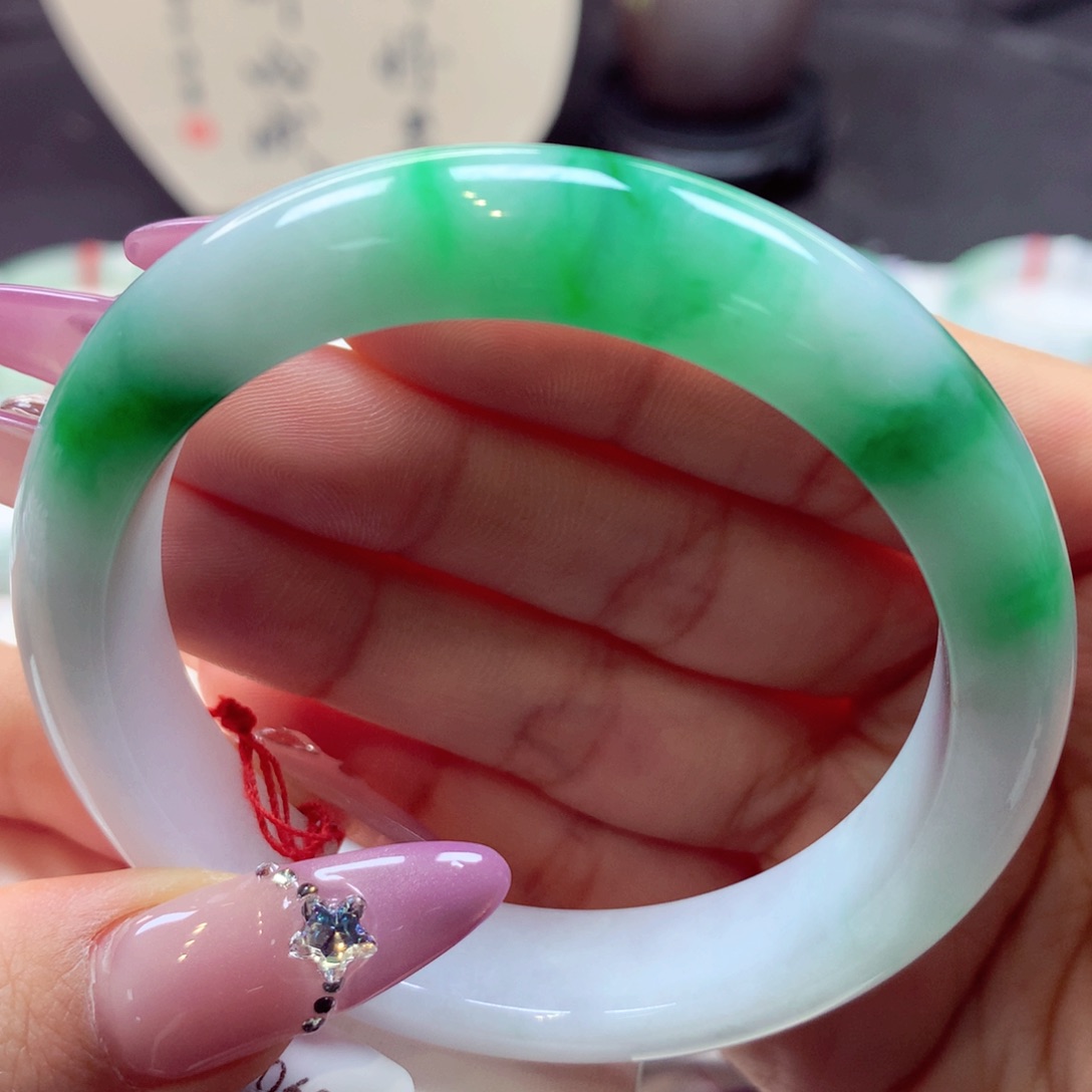 翡翠手镯未镶嵌正圈6号66