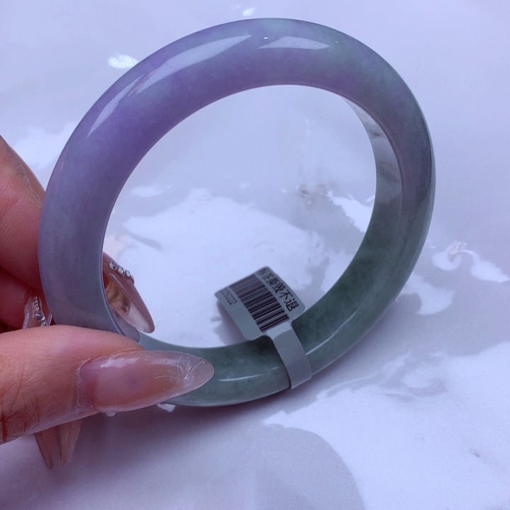 翡翠手镯未镶嵌翡翠手镯