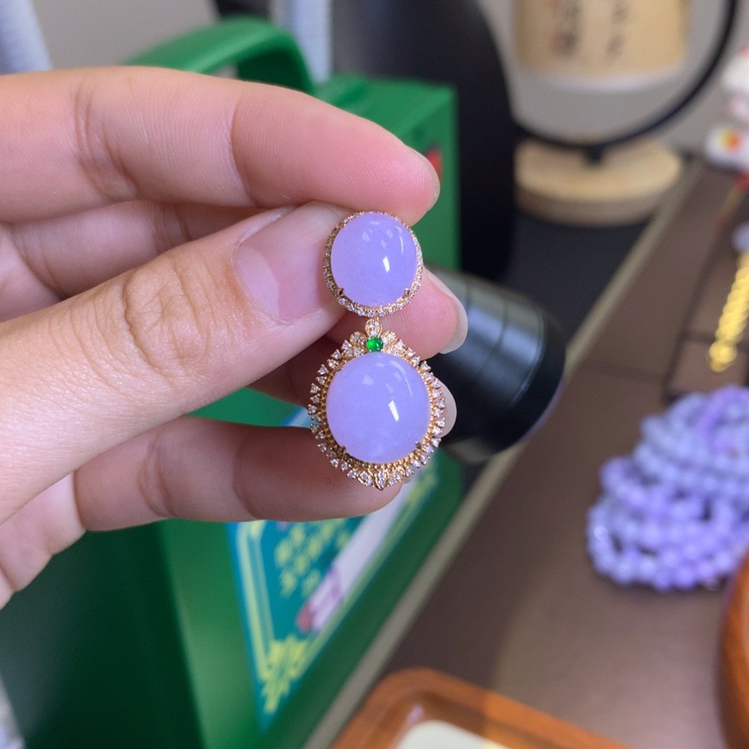 翡翠颈饰18K金镶嵌翡翠