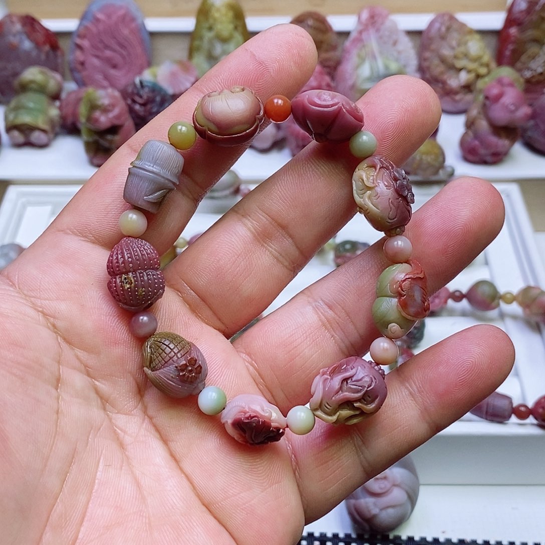 玛瑙/玉髓盐源玛瑙未镶嵌疏**滟