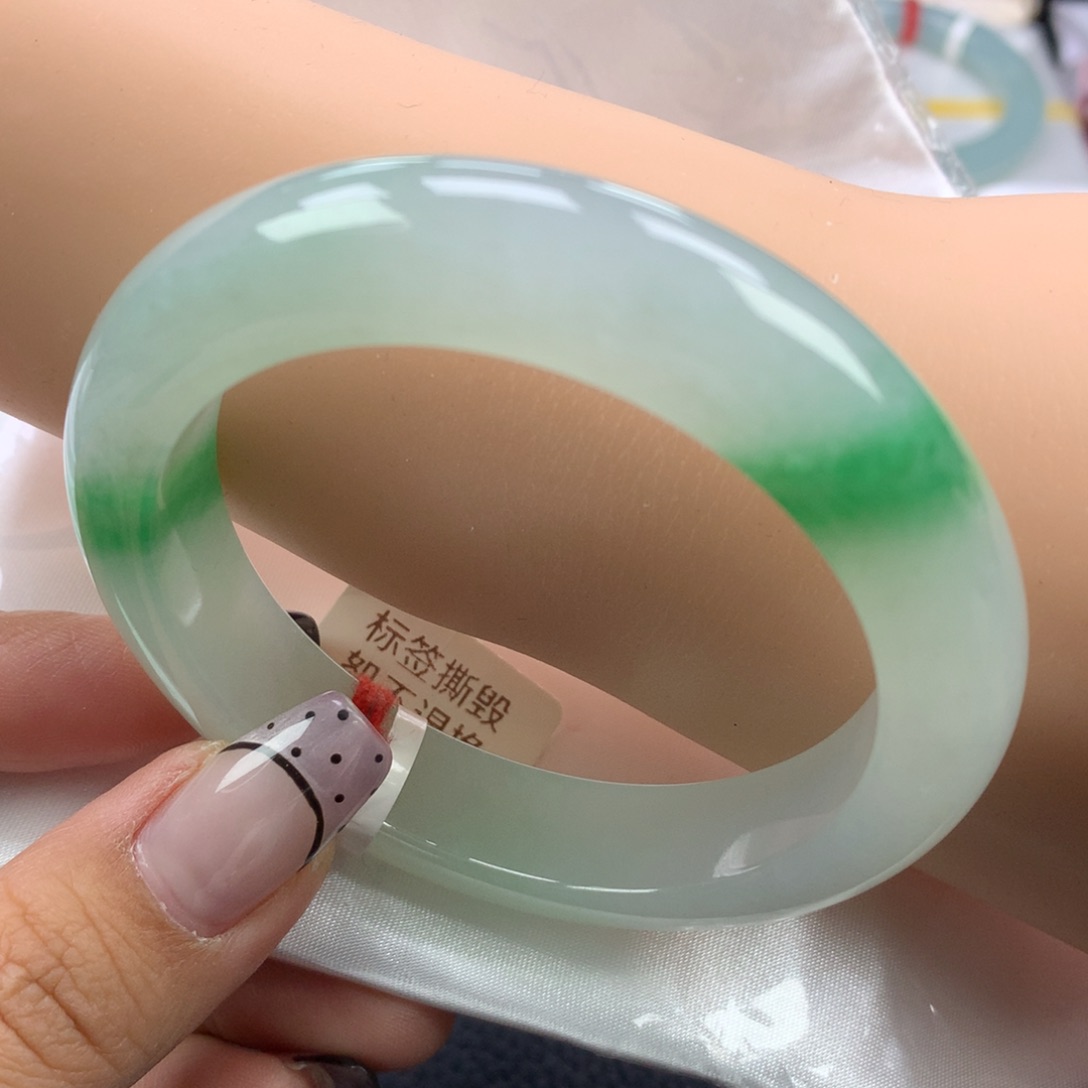 翡翠手镯未镶嵌56正