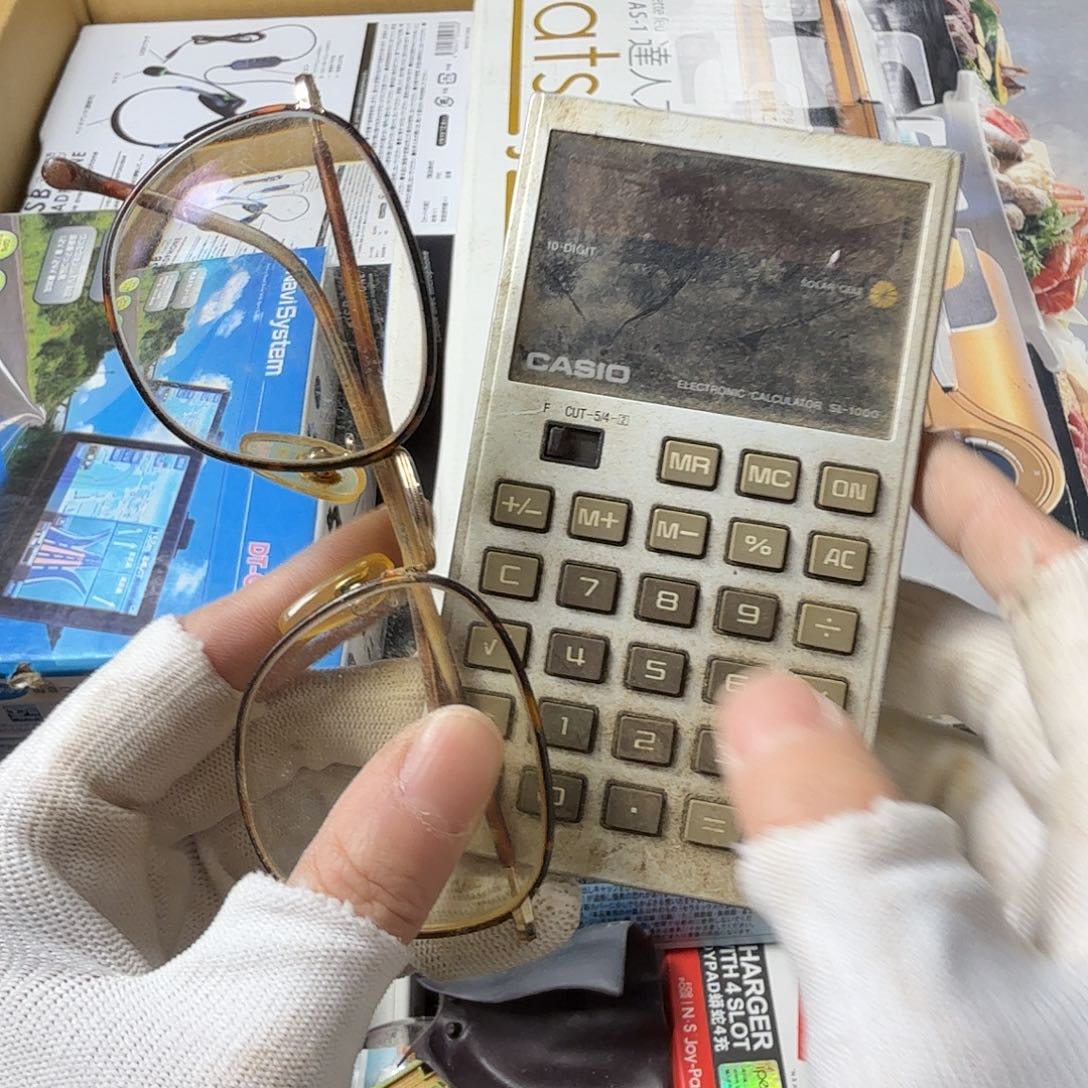 纵**下中古商品，瑕疵品，不保好坏。277