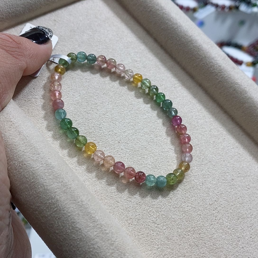 碧玺手链未镶嵌潘*多样性发一条