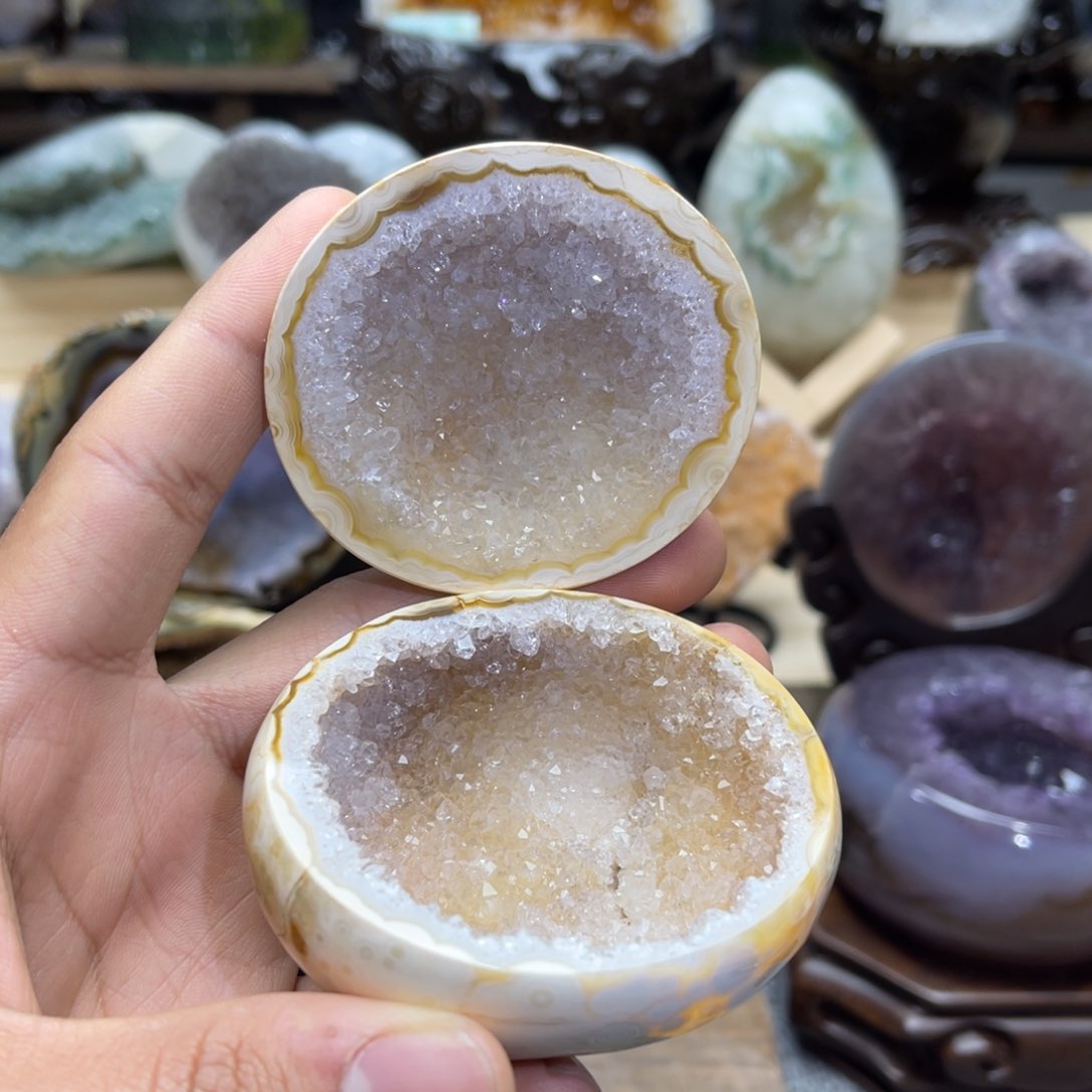 水晶大型摆件未镶嵌