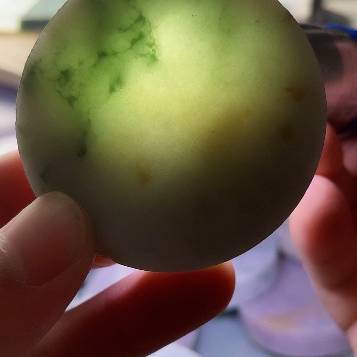 翡翠颈饰未镶嵌毛料35