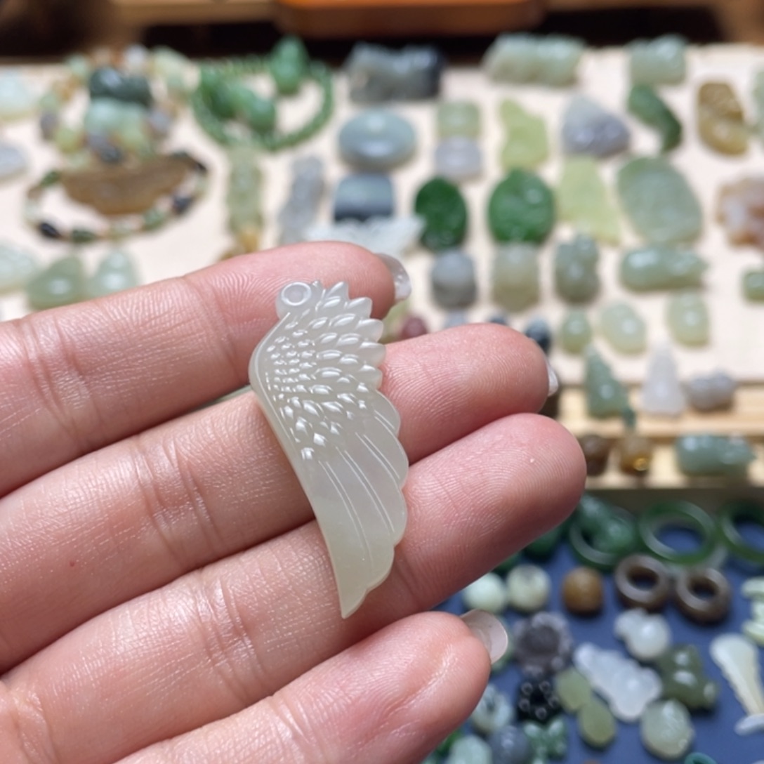 和田玉未镶嵌吊坠(不含链)