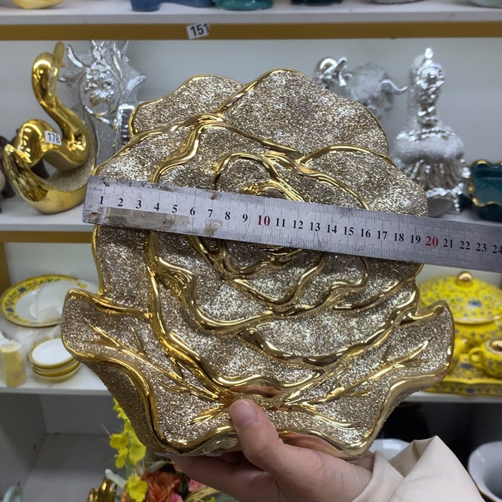 摆件陶瓷。。。。。。。。