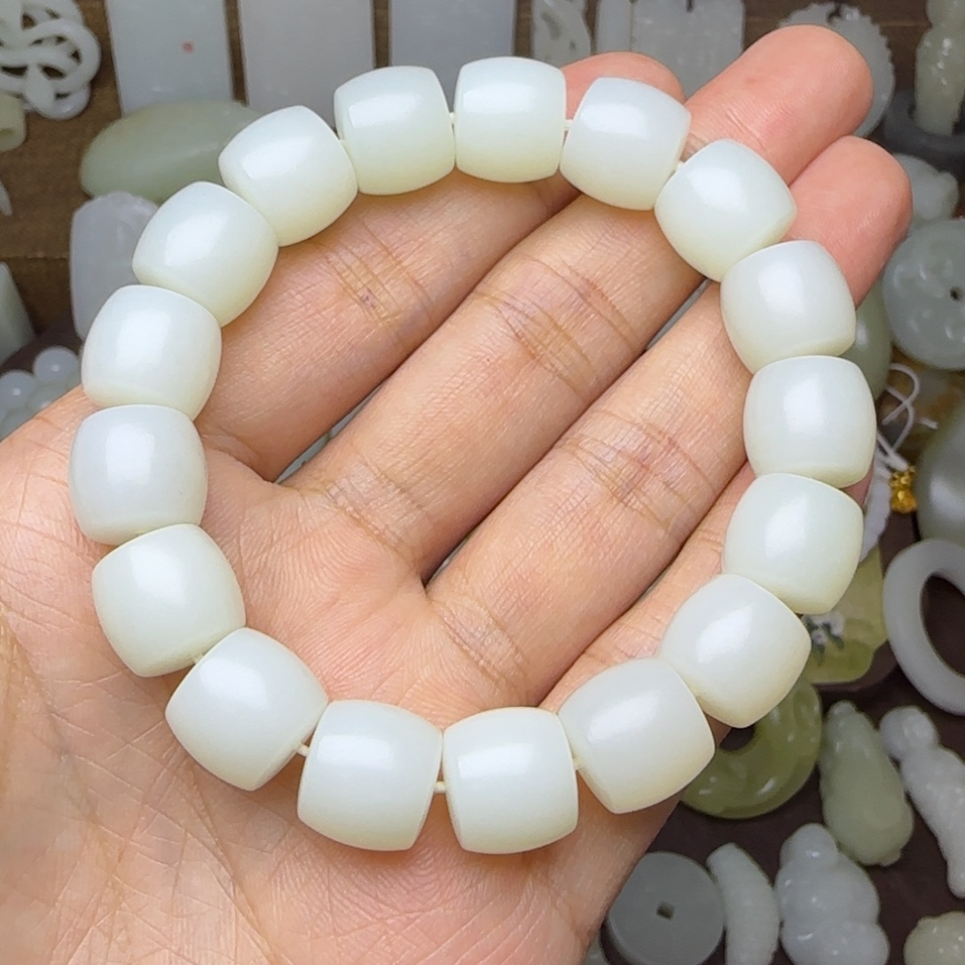 ****࿐和田玉未镶嵌挂件卡13