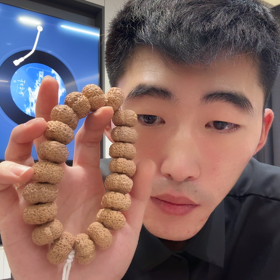 刺***涵吊坠金刚菩提400啊啊啊啊啊啊