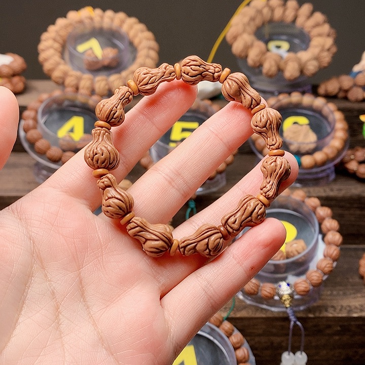 【闪购商品】文玩核桃吊坠新品葫芦