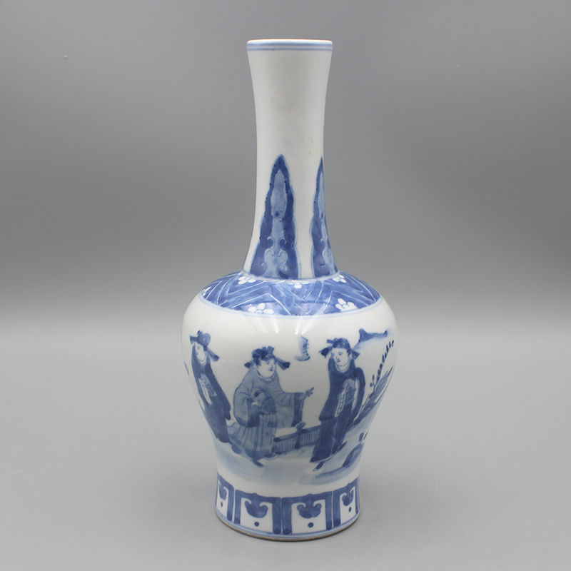 5553瓷器--青花人物摇铃尊