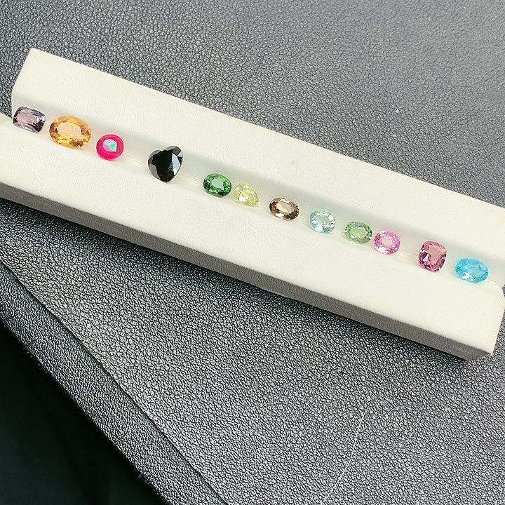 尖晶石裸石未镶嵌