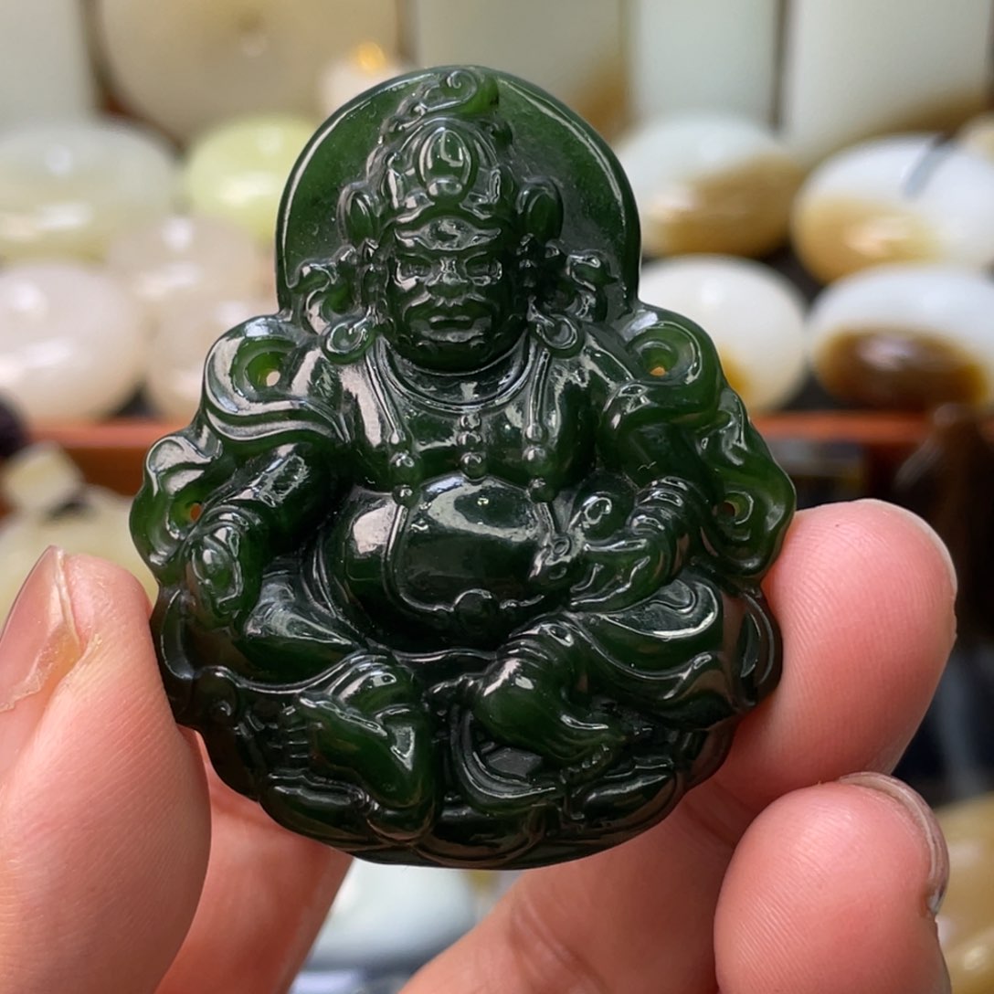 和田玉（碧玉）颈饰未镶嵌