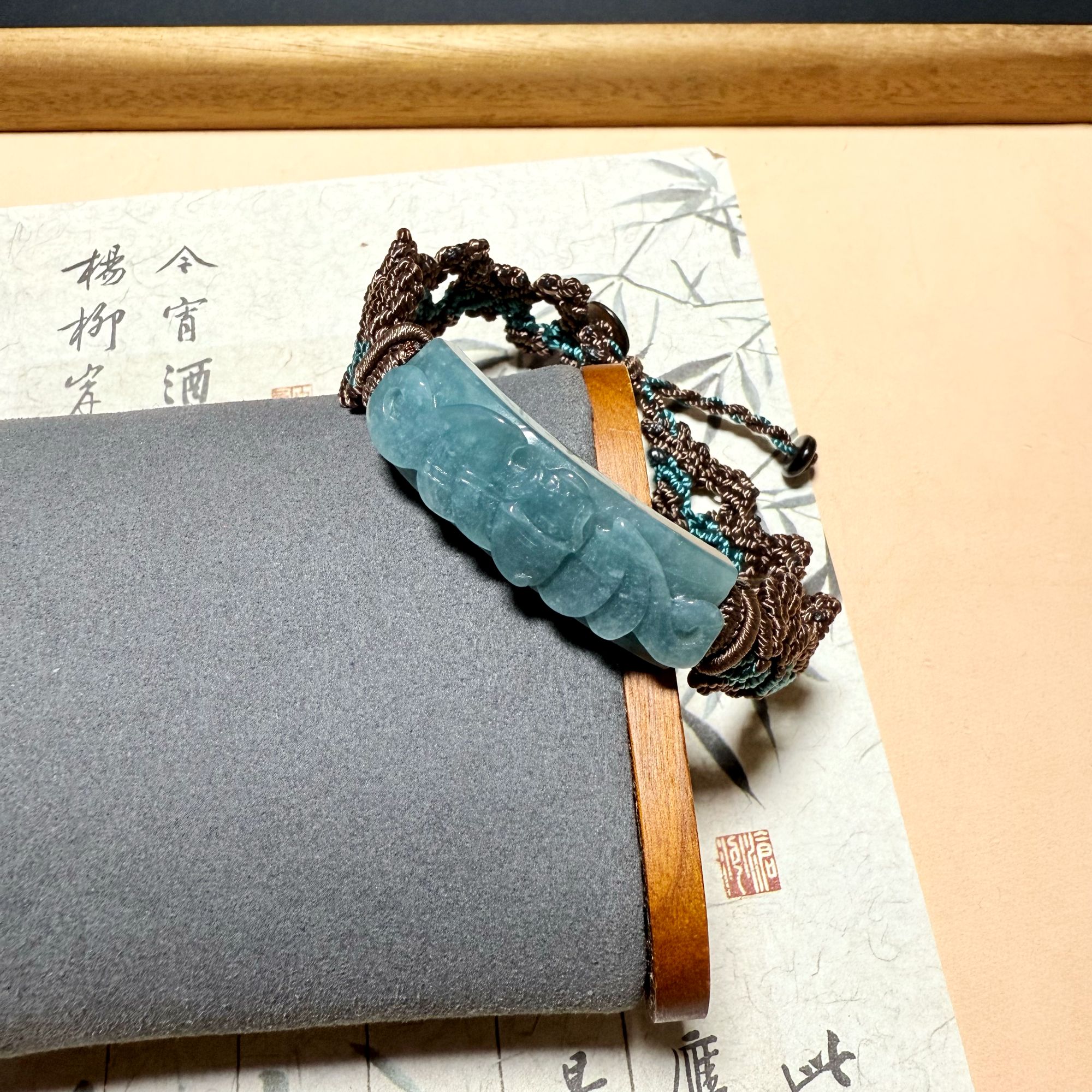 缅甸翡翠蝙蝠精雕手牌手工编织复古百搭