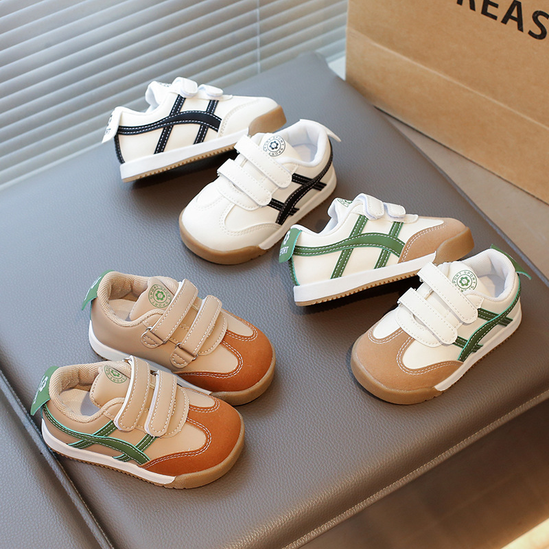 男女童运动鞋小童鞋子男童阿甘鞋皮面宝宝阿甘鞋软底学步鞋小白鞋