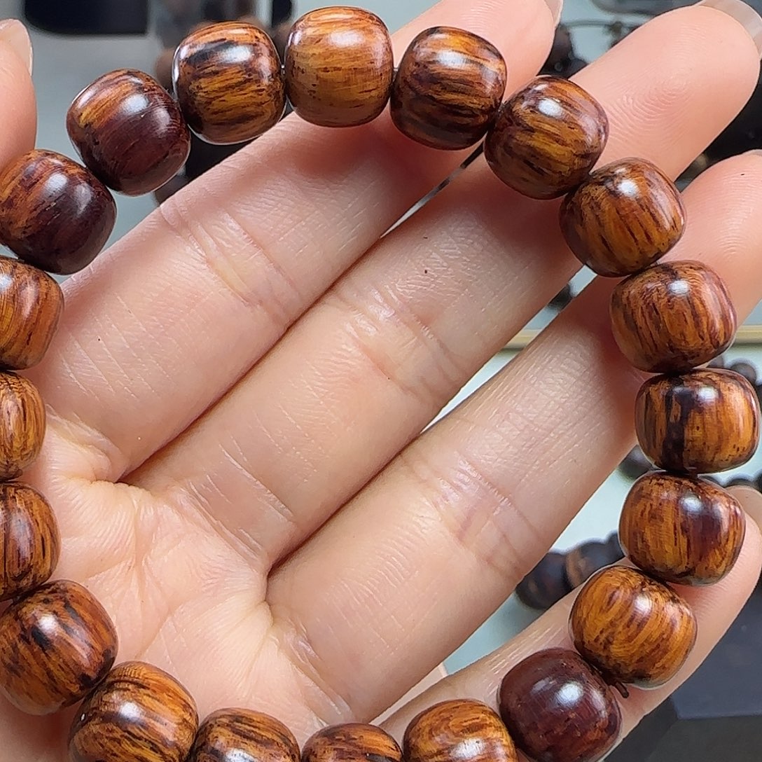 走***心藤类海南红降7/8老型珠