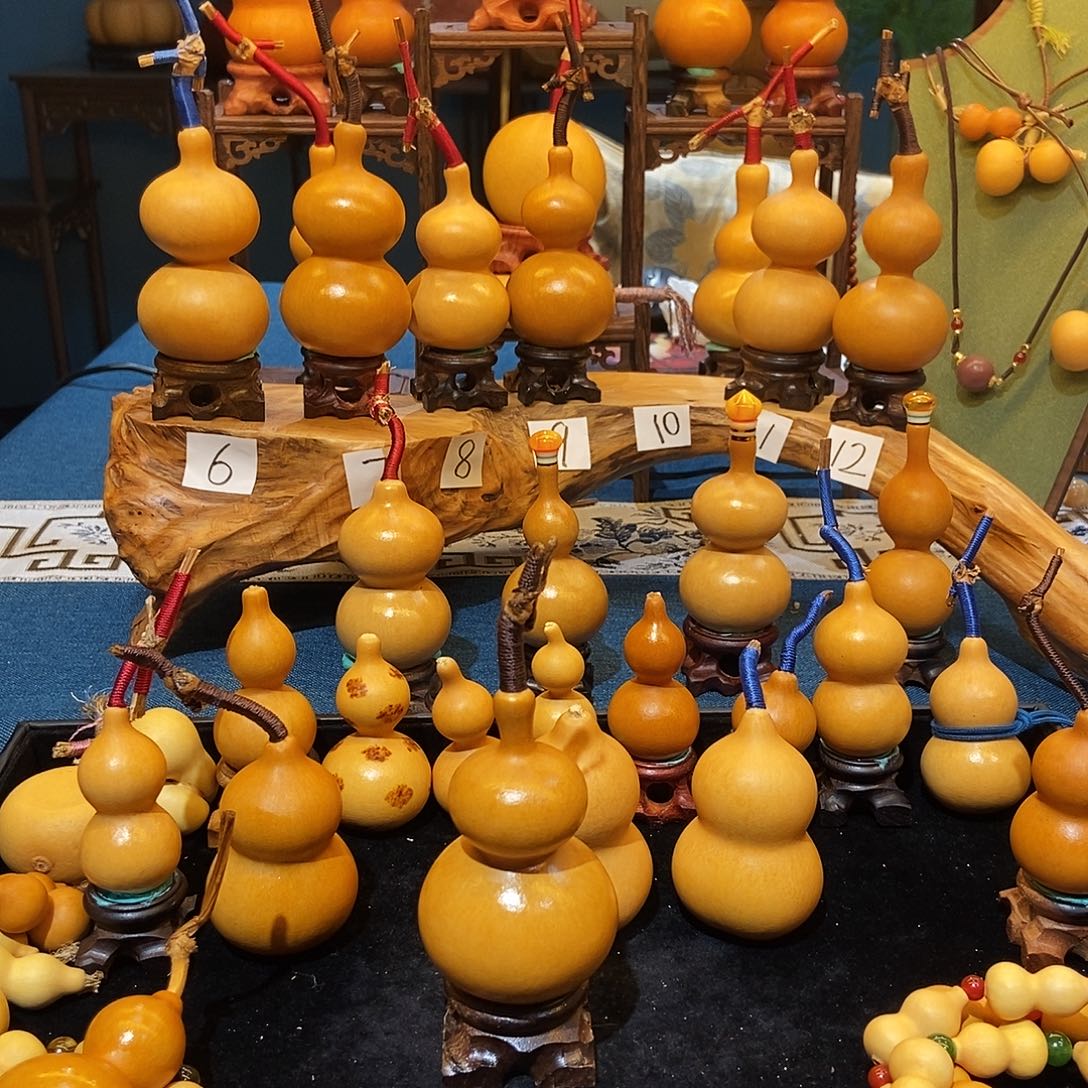 小***莉大叶紫檀（黑酸枝木类）