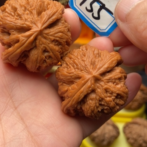 文玩核桃吊坠八**财粗筋40