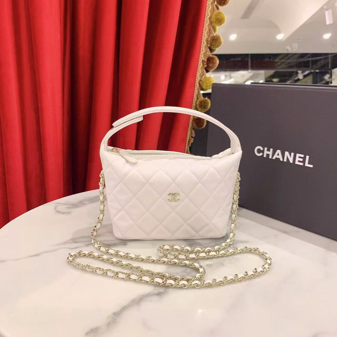 99新 Chanel/香奈儿 25c饭盒包白色鱼子酱牛皮芯片款/92100960