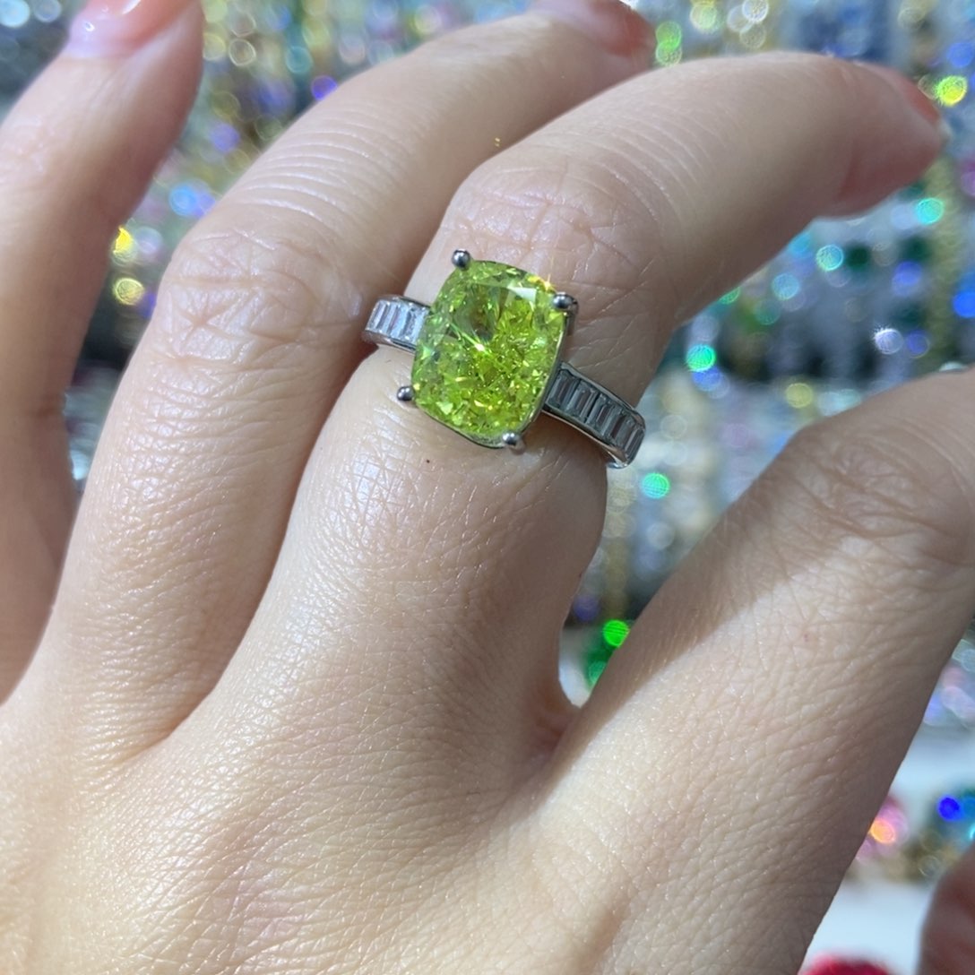 66锆石（处理）戒指