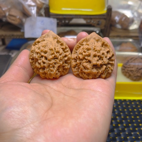 文玩核桃吊坠官帽