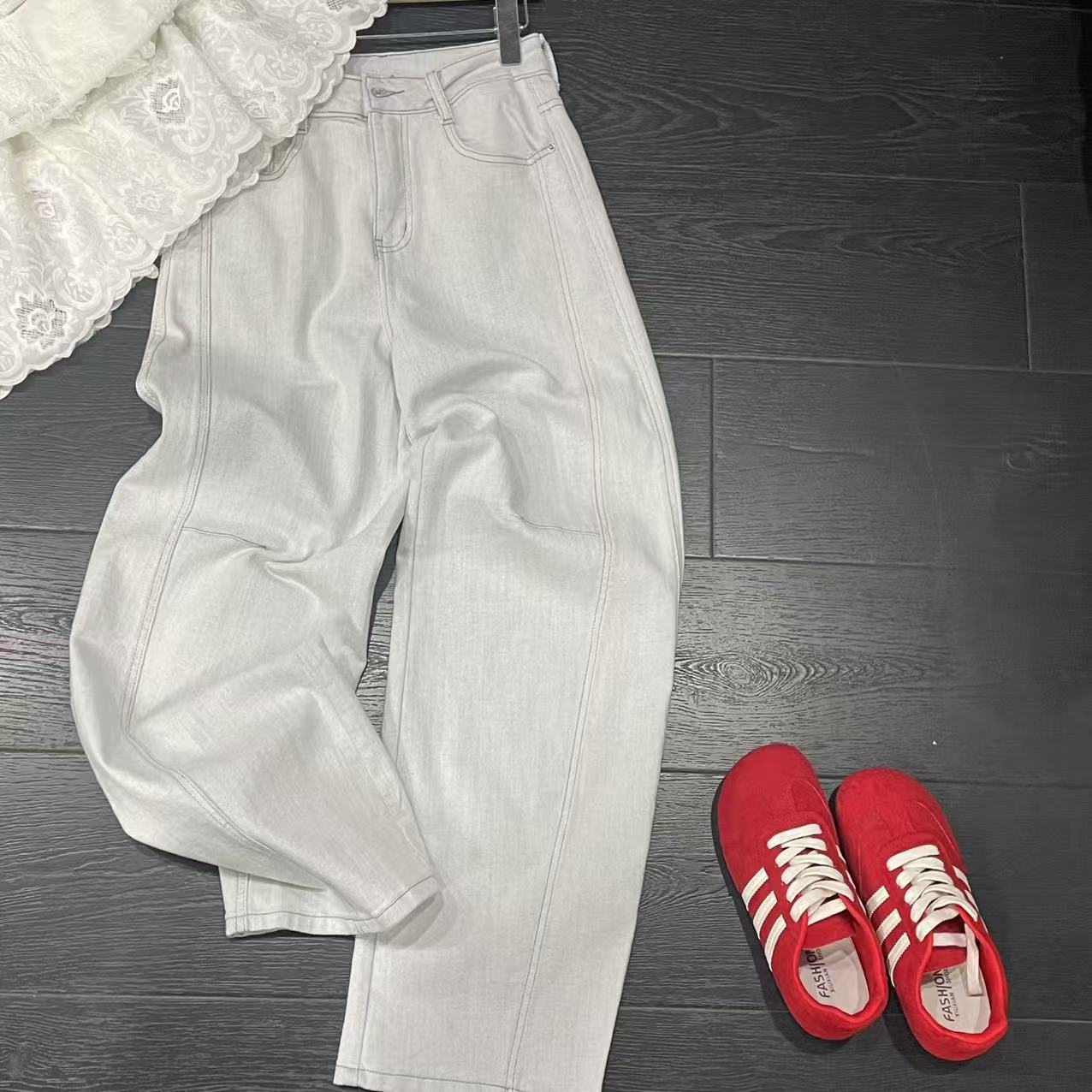 【 雨•美 推荐 】3302-1白灰时尚百搭舒适弯刀裤