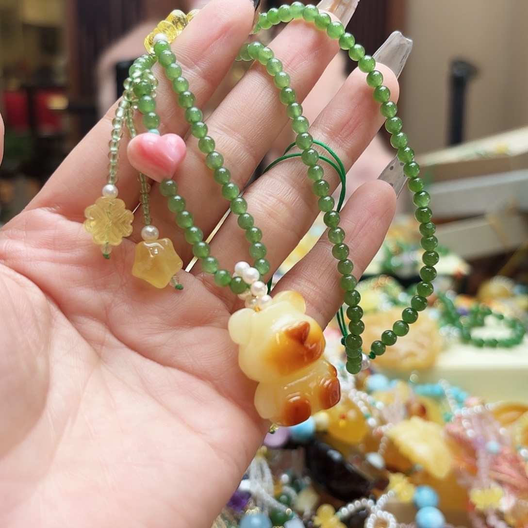 琥珀手链未镶嵌?****琥珀