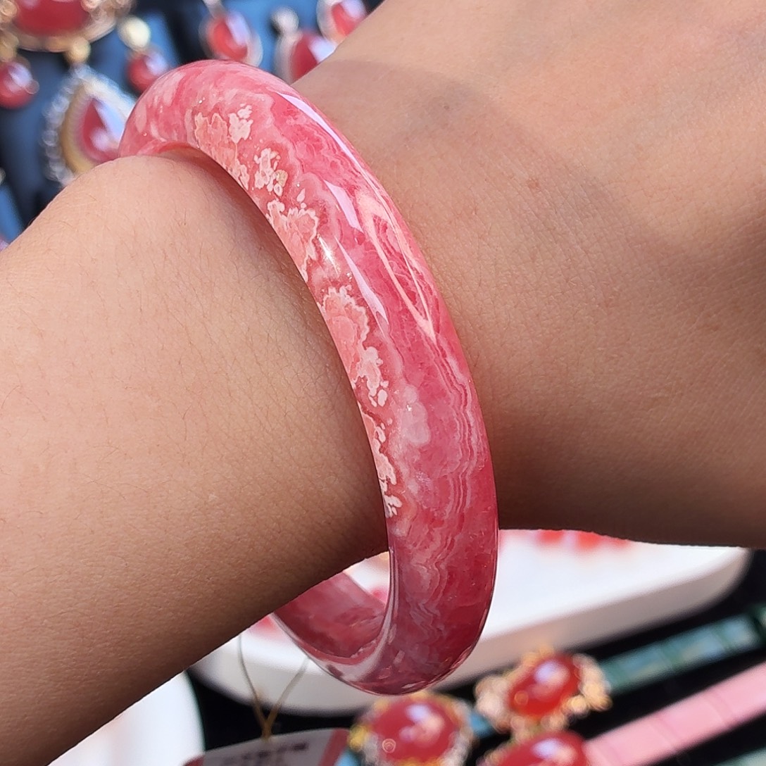 菱锰矿（红纹石）未镶嵌手镯
