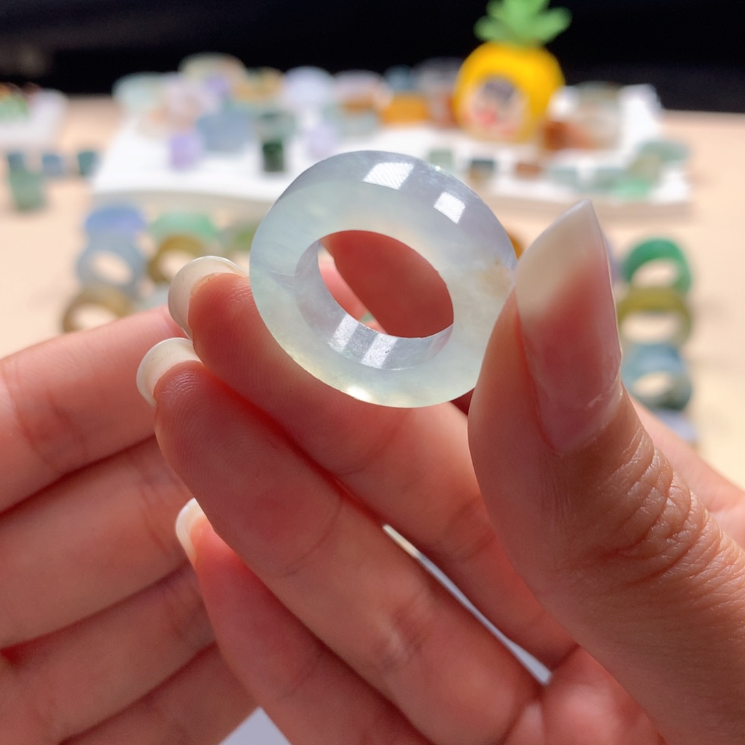 定制翡翠未镶嵌翡翠冰微蓝9-13#