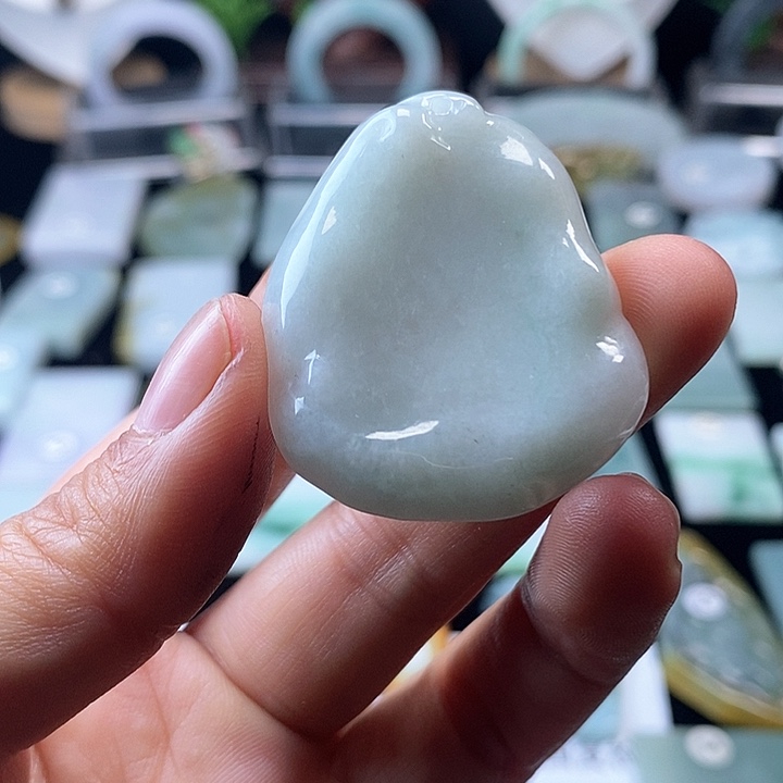 翡翠未镶嵌挂件翡翠的