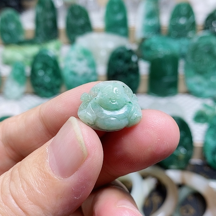 未镶嵌独山玉颈饰