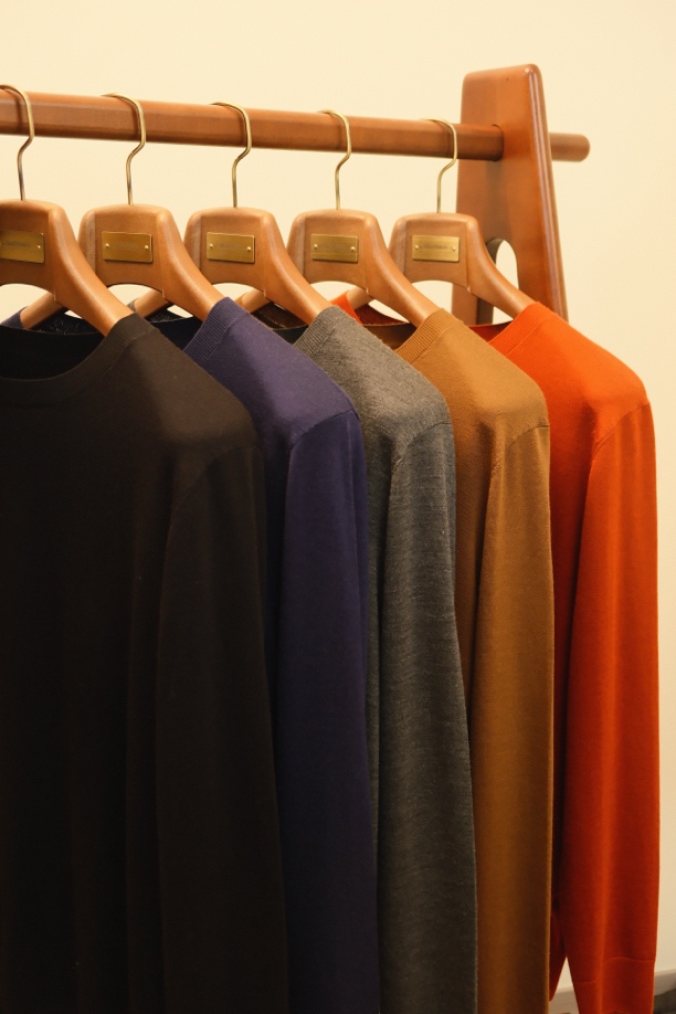 春秋丝光羊毛男士通勤百搭气质时尚简约圆领高级感男装长袖秋冬