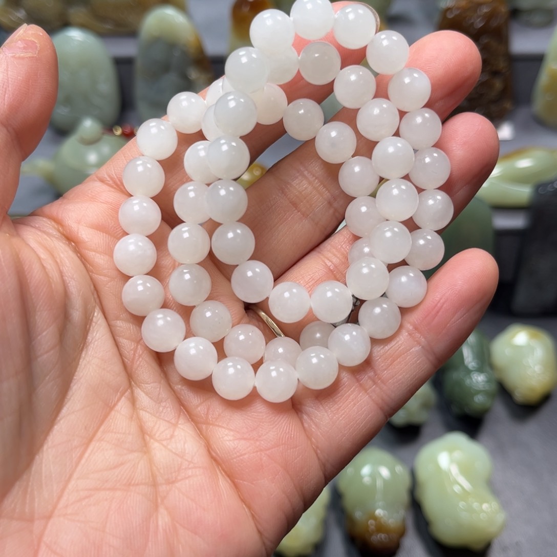 和田玉颈饰未镶嵌