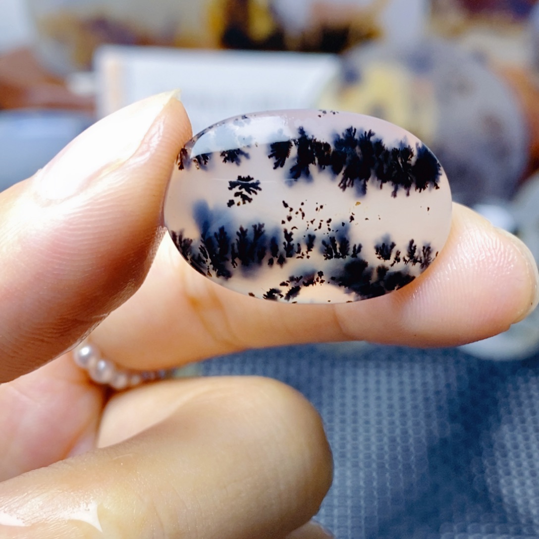 玛瑙/玉髓未镶嵌珠宝奇石