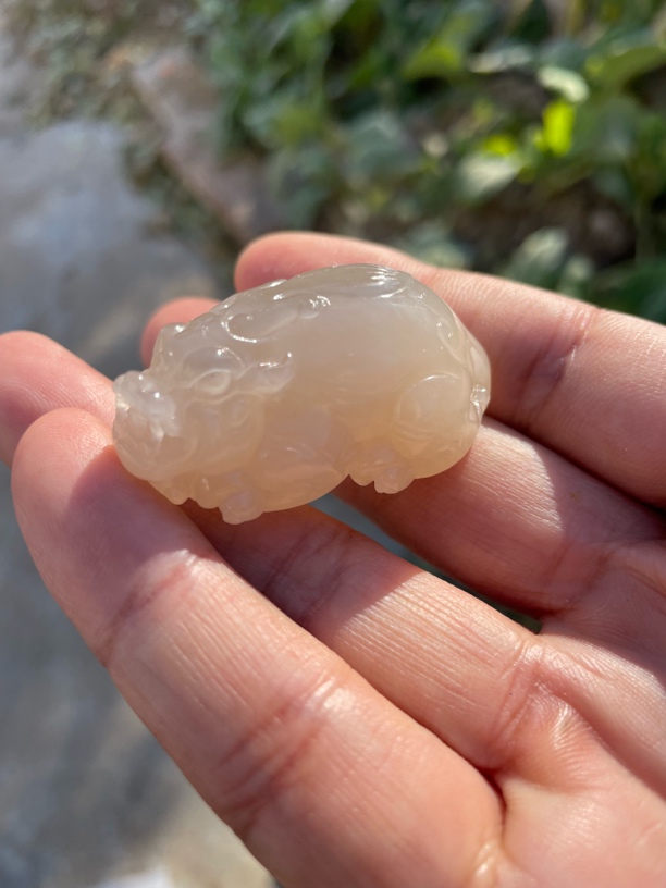 天然和田玉藕粉飘烟紫双色招财貔貅挂件