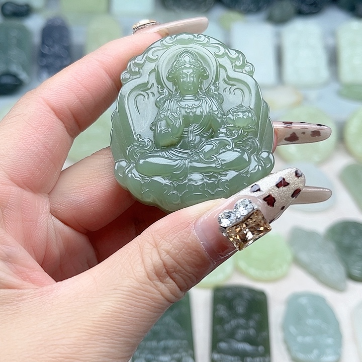 和田玉未镶嵌颈饰