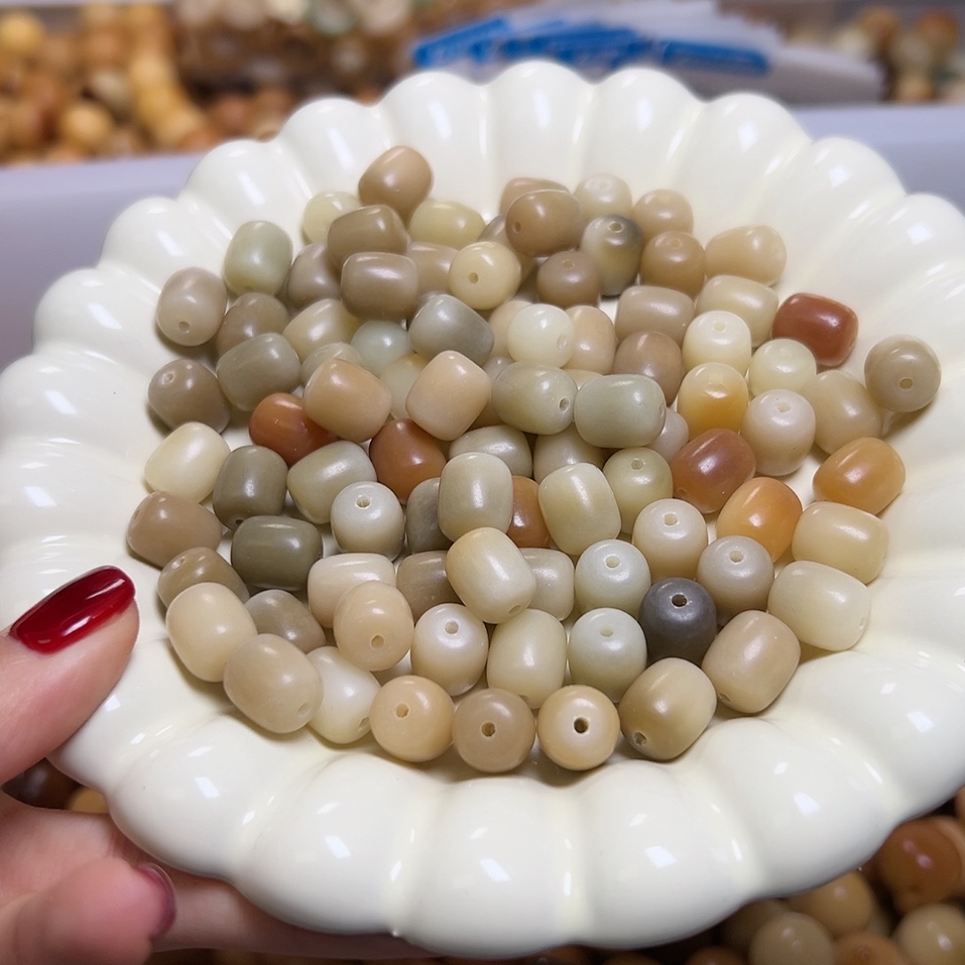 白玉菩提吊坠卡12灰年糕100颗