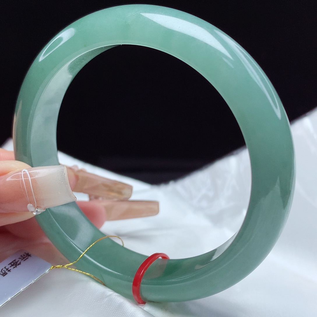 翡翠手镯未镶嵌56圈3455