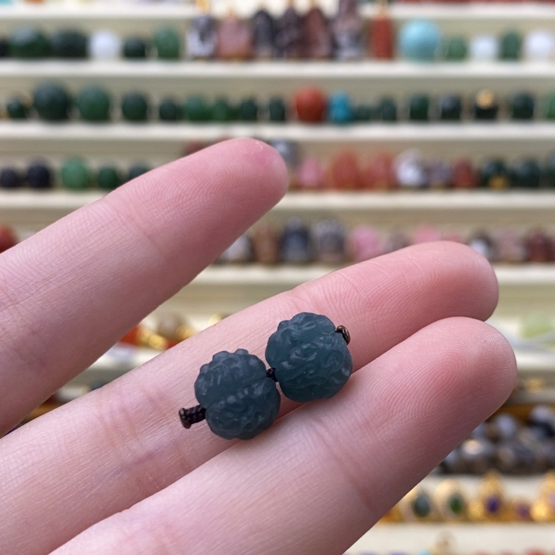 翡翠未镶嵌颈饰对珠