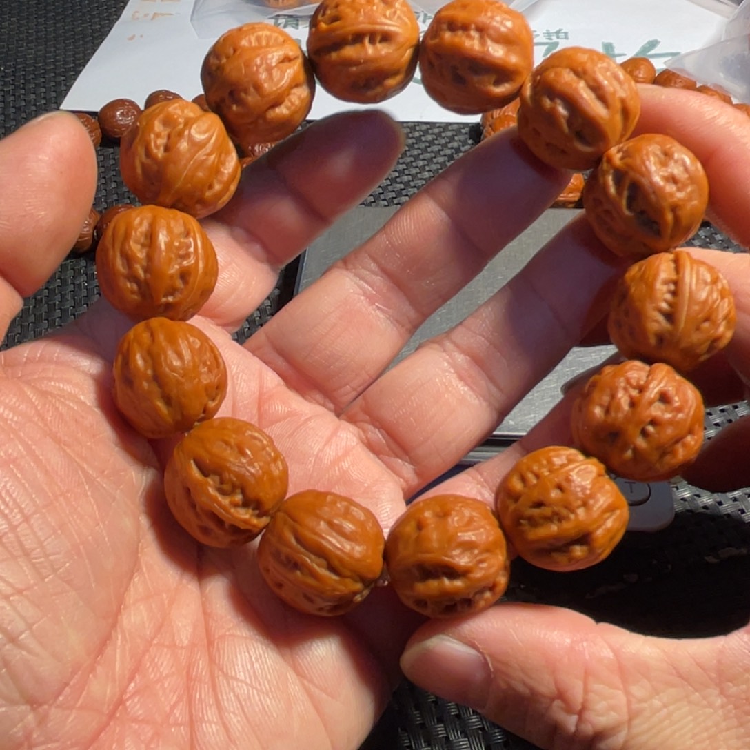 A***鱼手串文玩核桃磨盘京八棱