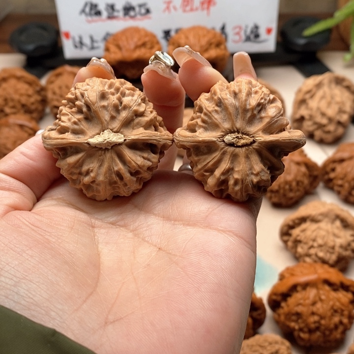 文玩核桃吊坠肖*核桃