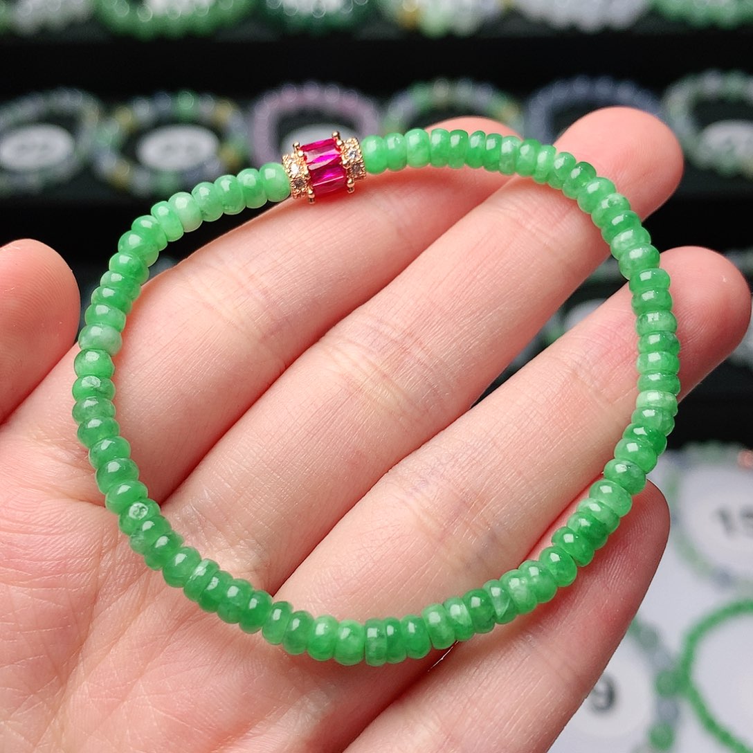 翡翠手链未镶嵌翡翠