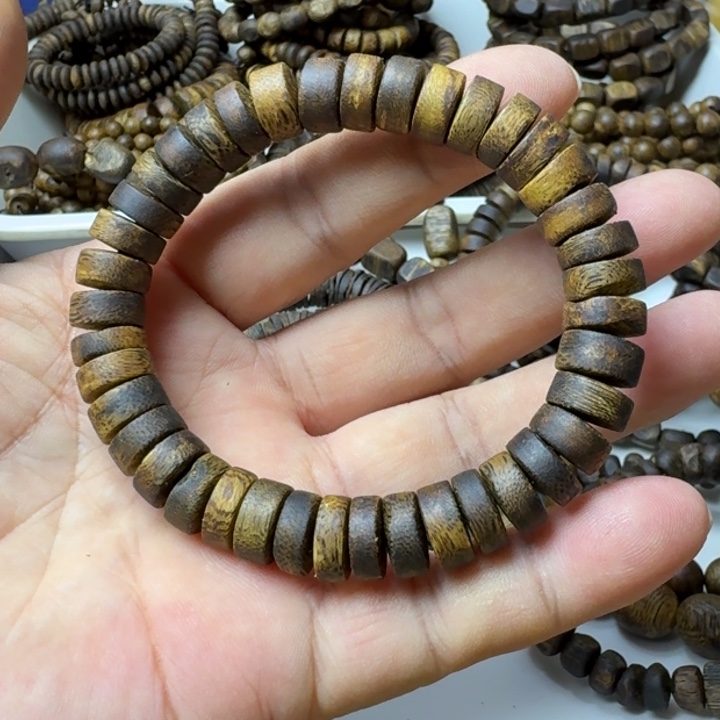 沉香手串大*乌身手串10克加