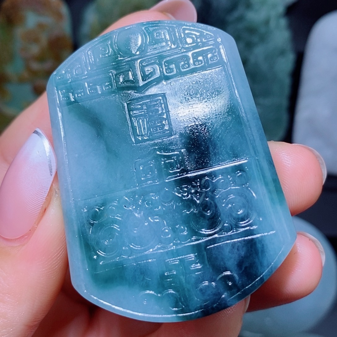 定制翡翠未镶嵌翡翠